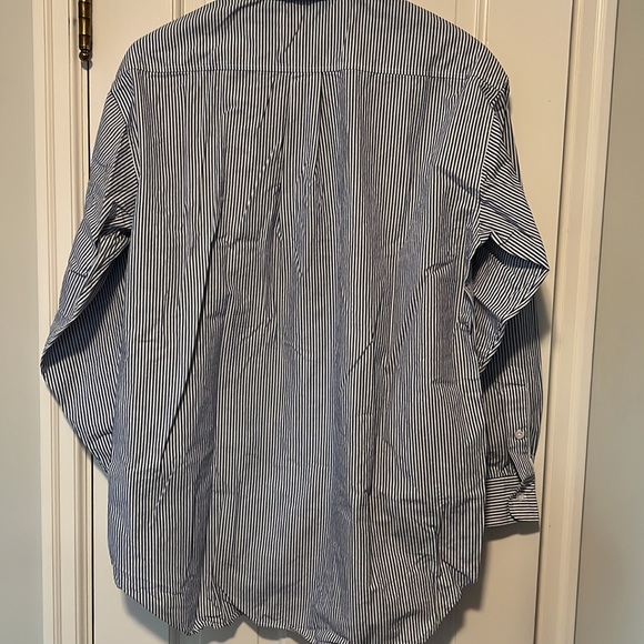 Aritzia Sunday Best Future Button-up Shirt in Stripe - Picture 8 of 8